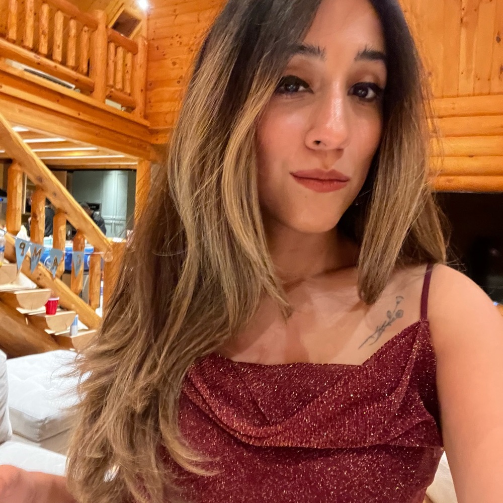 Meet your Posher, Elizabeth